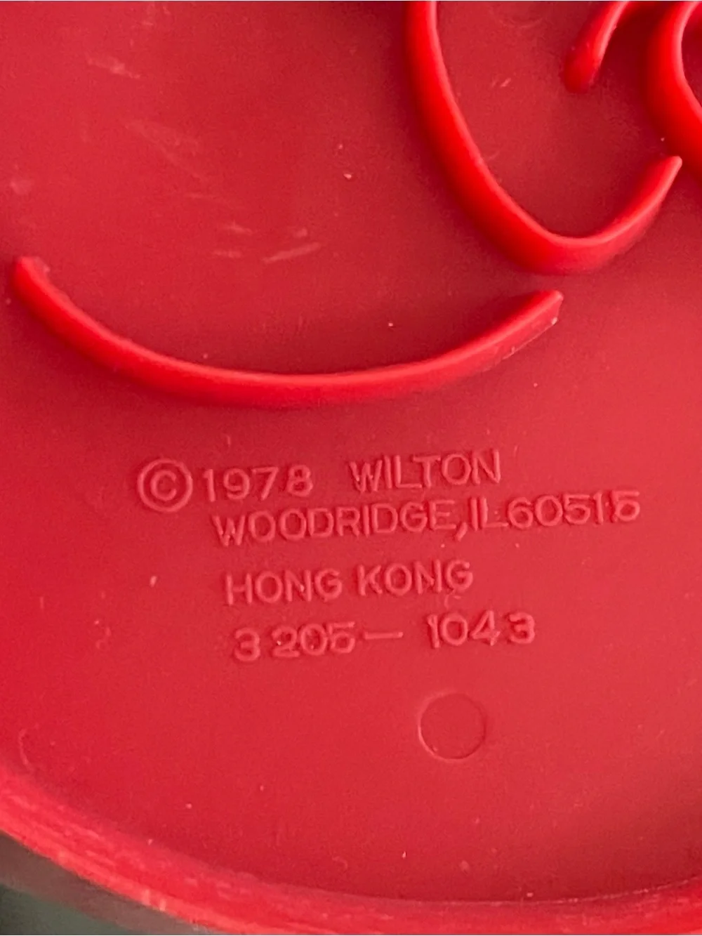 VTG 1978 Wilton Set of 4 Red Plastic Christmas Cookie Cutters
